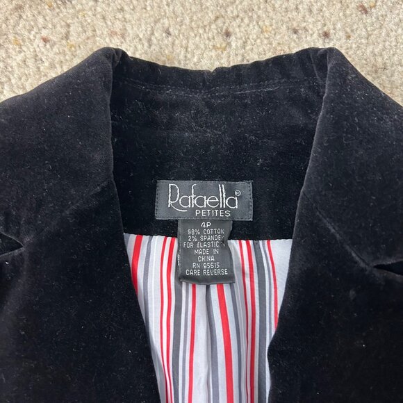 Vintage Rafaella Black Velvet Blazer Jacket Fall Career Size 4 Petite Women's - Picture 3 of 3